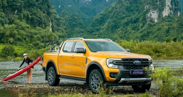 Cuộc đua xe bán tải tháng đầu năm 2026: Ford Ranger vẫn giữ 'ngôi vương' dù sức mua hạ nhiệt